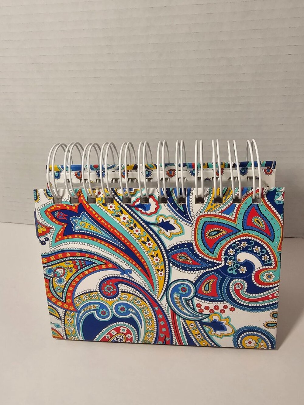 NWOT Vera Bradley Standing Recipe Book Cookin' With Vera Cards Marina Paisley